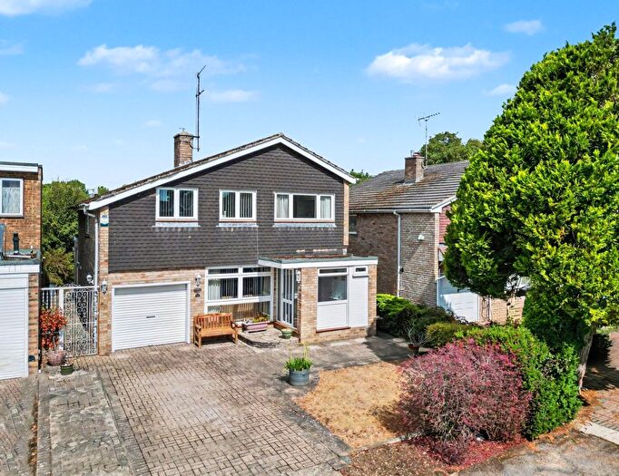 4 Bedroom Detached House For Sale In The Elms, Codicote, Hertfordshire, SG4