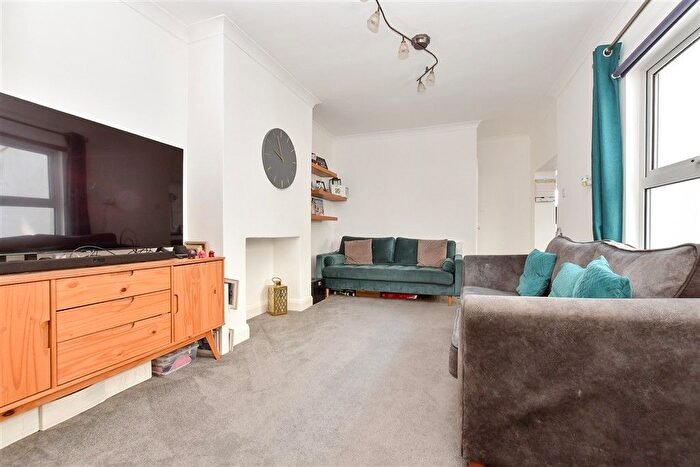 2 Bedroom Flat For Sale In Birchanger Road, London, SE25
