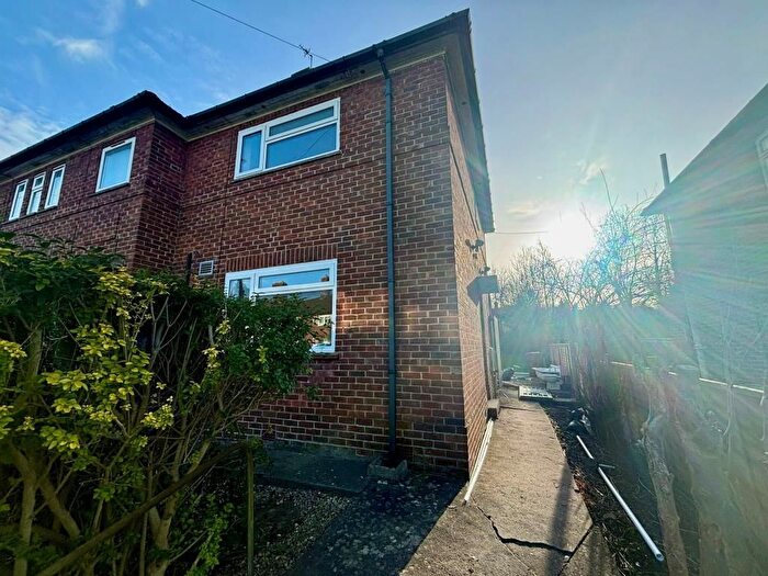 2 Bedroom End Of Terrace House To Rent In Fettiplace Road, Headington, OX3