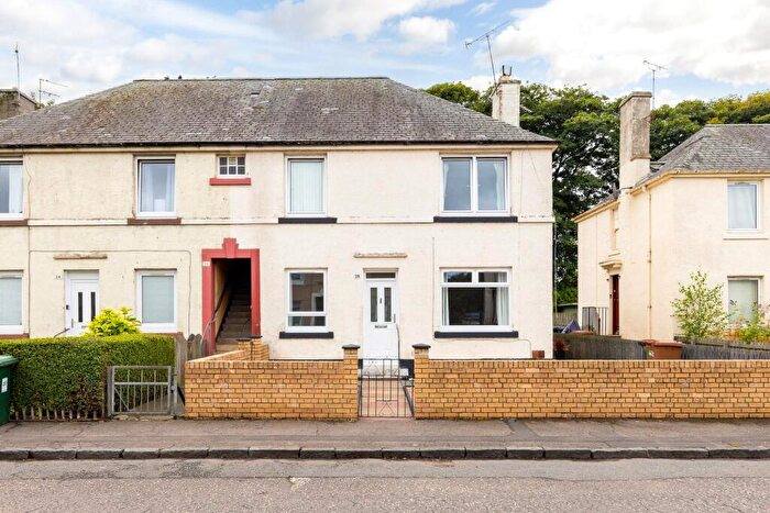 2 Bedroom Apartment To Rent In Whitson Walk, Edinburgh, Midlothian, EH11
