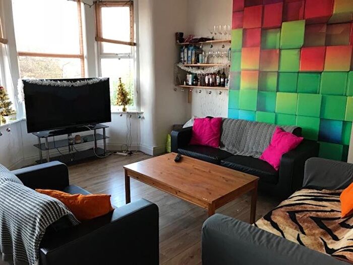 4 Bedroom Semi Detached House To Rent In B Brudenell Rd, Leeds, LS6