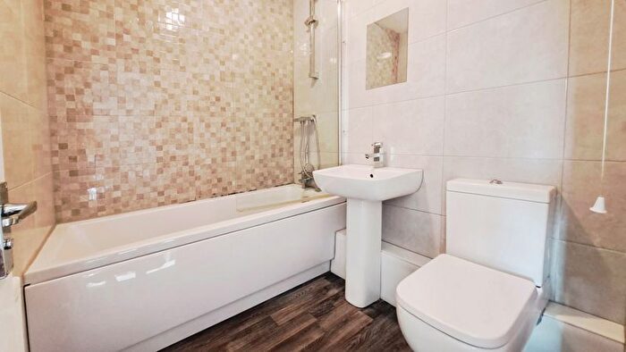 3 Bedroom Terraced House For Sale In Friars Way, Fenham, Newcastle Upon Tyne, NE5