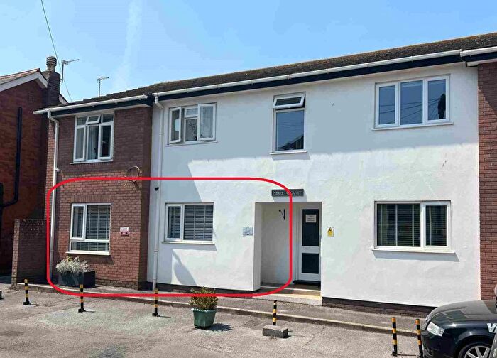 2 Bedroom Flat To Rent In The Mews, Dawlish, EX7