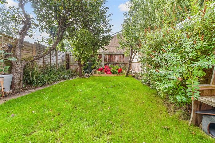 3 Bedroom Terraced House For Sale In Knowles Walk, Staplehurst, Tonbridge, Kent, TN12