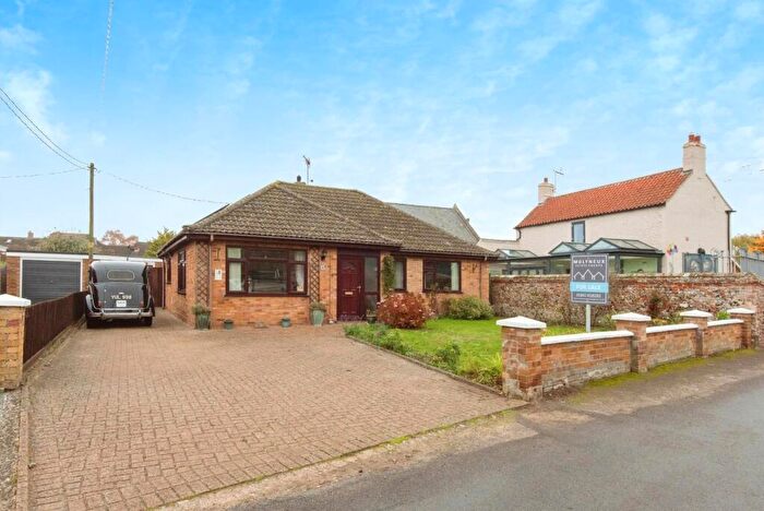 3 Bedroom Detached Bungalow For Sale In South Street, Hockwold, IP26