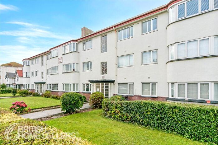 3 Bedroom Apartment For Sale In Abbey Road, Rhos On Sea, Colwyn Bay, Conwy, LL28