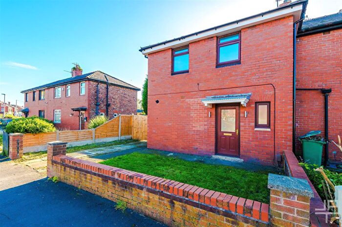 3 Bedroom End Of Terrace House To Rent In Willow Road, Wigan, WN6