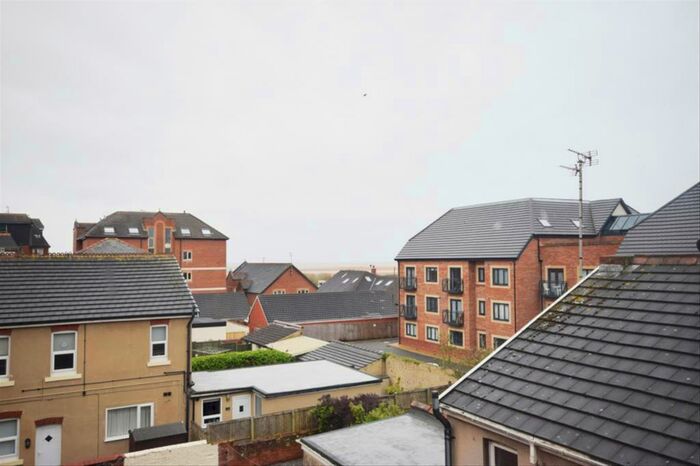 1 Bedroom Flat To Rent In Alexandria Drive, Lytham St. Annes, FY8