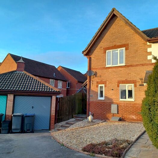 2 Bedroom Semi-Detached House To Rent In Hillbourne Close, Warminster, BA12