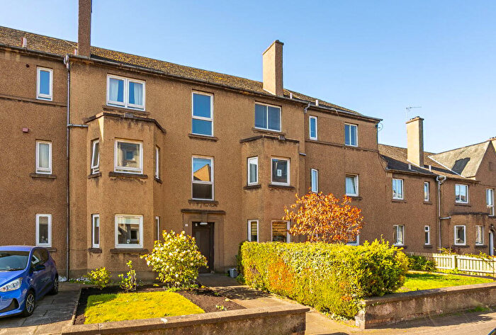 3 Bedroom Flat For Sale In Market Street, Musselburgh, EH21