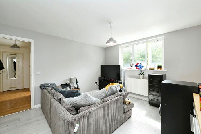 1 Bedroom Flat For Sale In Highbridge Street, Waltham Abbey, EN9