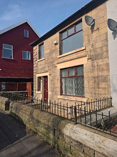 3 Bedroom Semi-Detached House To Rent In Hindle Street, Darwen, BB3
