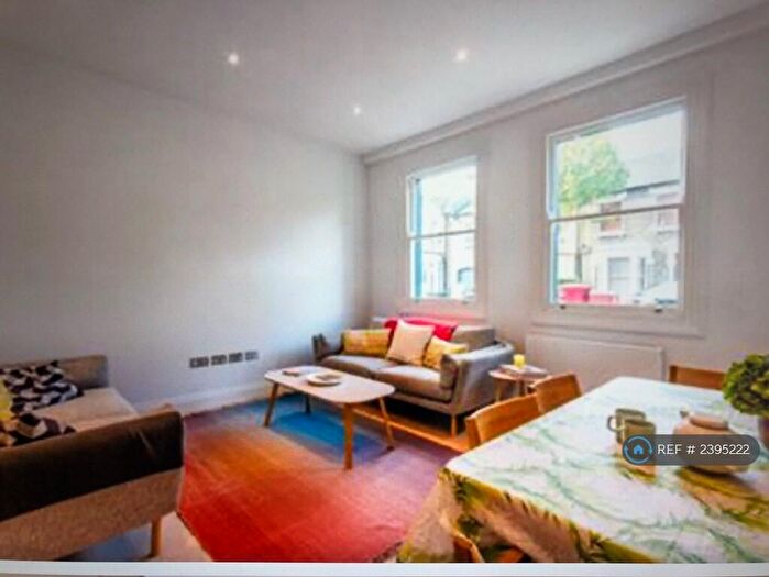 3 Bedroom Maisonette To Rent In Avenell Road, London, N5