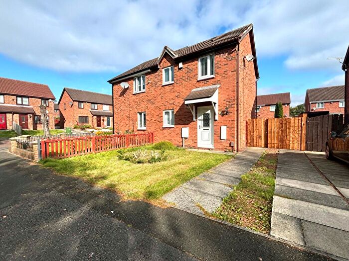 2 Bedroom House To Rent In Helvellyn Avenue, Lambton, NE38