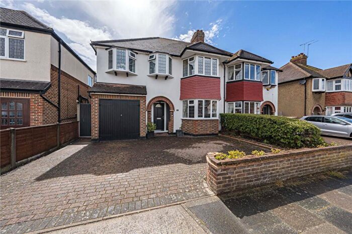 4 Bedroom Semi-Detached House For Sale In Glebe Gardens, New Malden, KT3