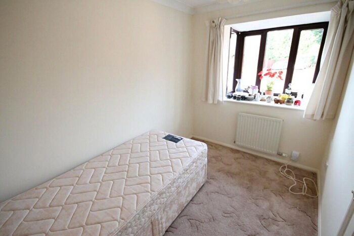 2 Bedroom Terraced Bungalow For Sale In Robert Way, Mytchett, Camberley, GU16