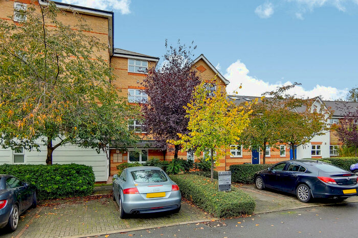 1 Bedroom Apartment To Rent In Basevi Way, Greenwich, London, SE8