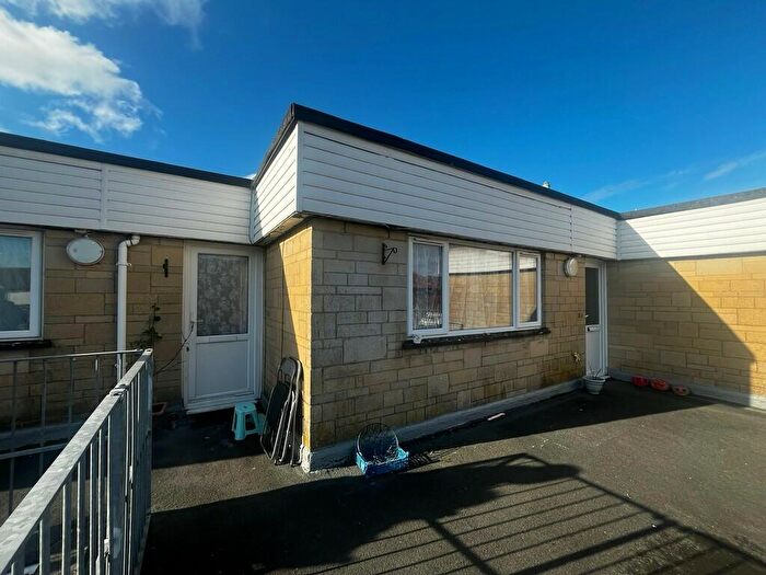 2 Bedroom Apartment To Rent In Three Horseshoes Walk, Warminster, BA12