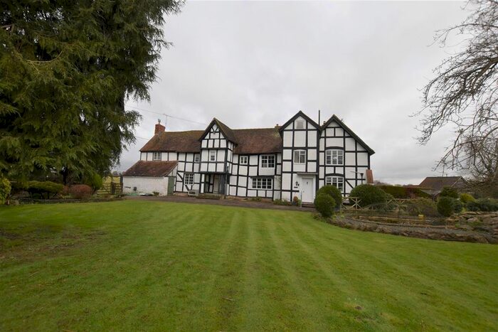 4 Bedroom Property To Rent In The Hamptons, Wellington Road, Ombersley, Droitwich, WR9