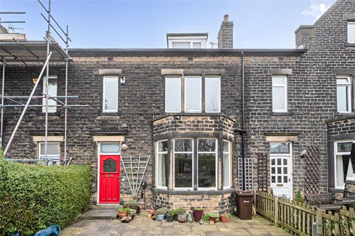 5 Bedroom Terraced House For Sale In Radcliffe Gardens, Pudsey, West Yorkshire, LS28