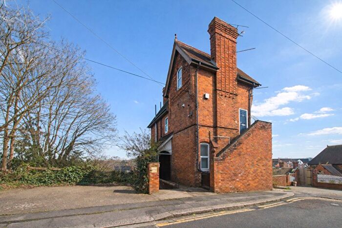 1 Bedroom Maisonette For Sale In Dover Street, Reading, Berkshire, RG1