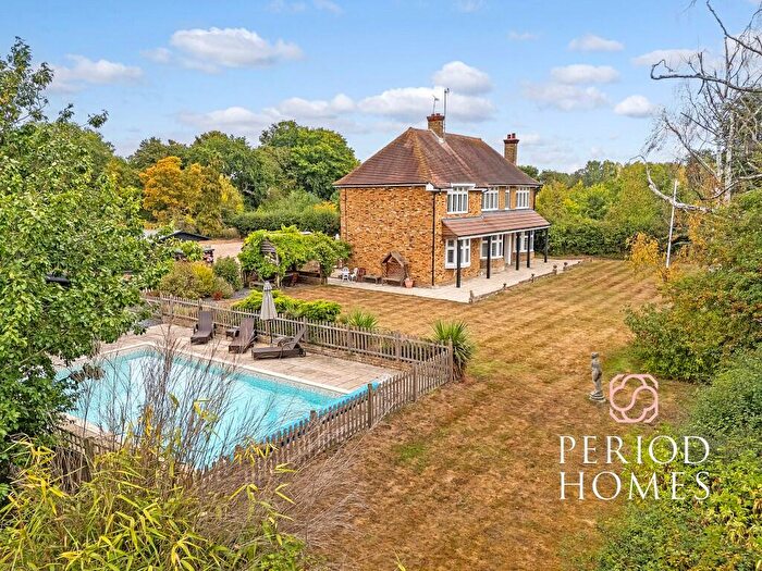 4 Bedroom Detached House For Sale In Hollow Road, Felsted, CM6
