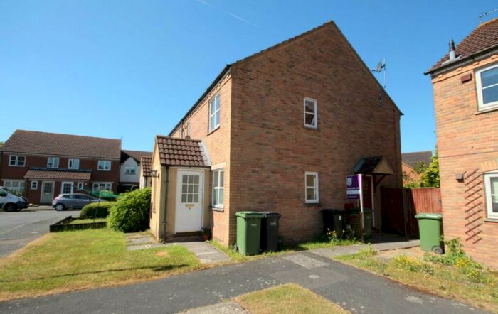 1 Bedroom Semi-Detached House To Rent In St Hughs Rise, Didcot, Oxfordshire, OX11