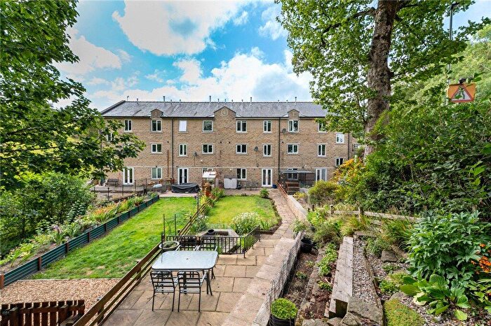 3 Bedroom Town House For Sale In Weavers Lane, Cullingworth, Bradford, West Yorkshire, BD13
