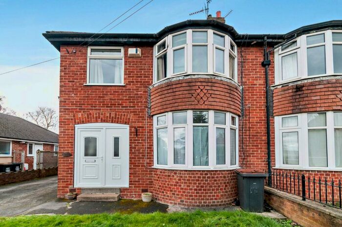 3 Bedroom Semi-Detached House To Rent In Rydal Road, Harrogate, HG1