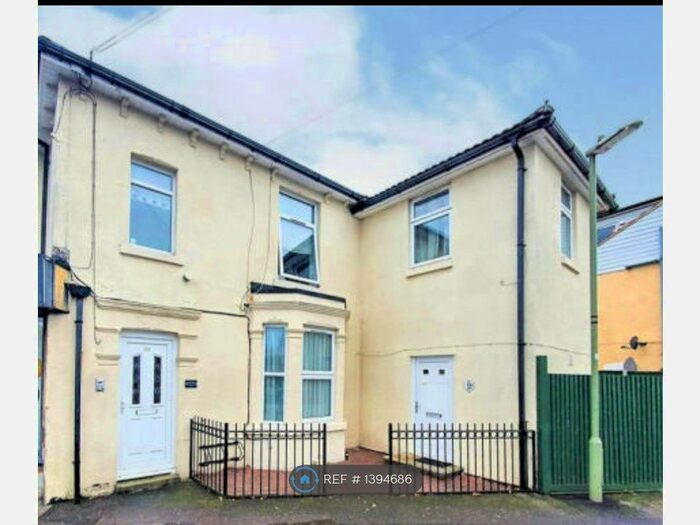 1 Bedroom Flat To Rent In Brockhurst Road, Gosport, PO12