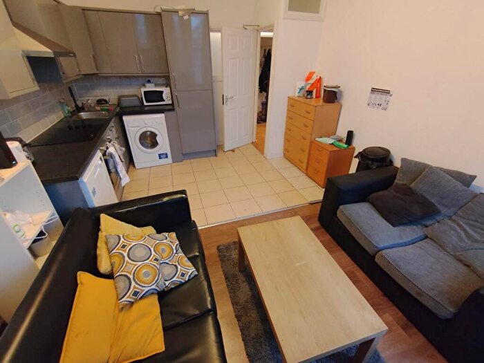 3 Bedroom House To Rent In Richmond Road, Roath, Cardiff, CF24