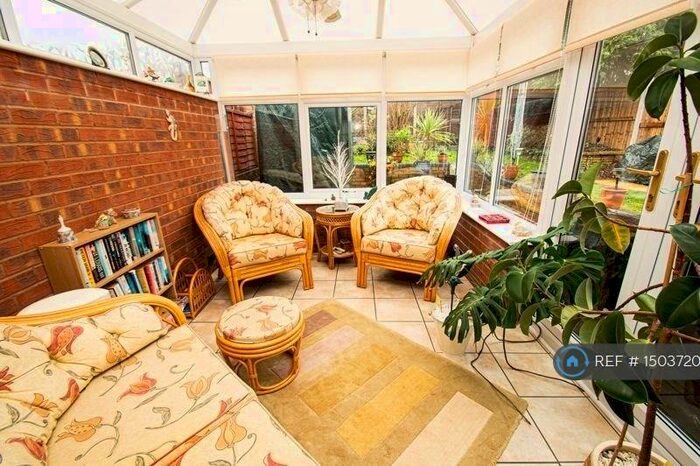 4 Bedroom Semi-Detached House To Rent In Edgmond Close, Redditch, B98