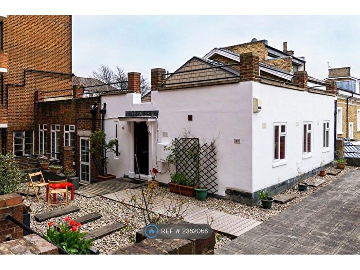1 Bedroom Flat To Rent In Millbrooke Court, London, SW15
