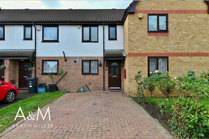 2 Bedroom Terraced House To Rent In Oakhurst Close, Barkingside, IG6