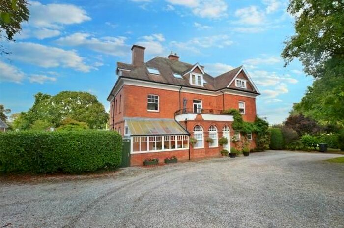 1 Bedroom Flat For Sale In Brimley Court, Brimley Road, Bovey Tracey, Newton Abbot, TQ13