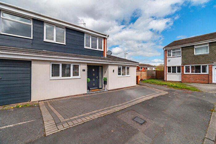 4 Bedroom Semi-Detached House For Sale In Seaton, Tamworth, B77