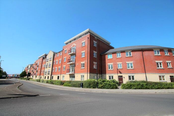 2 Bedroom Flat To Rent In Brookbank Close, Cheltenham, GL50