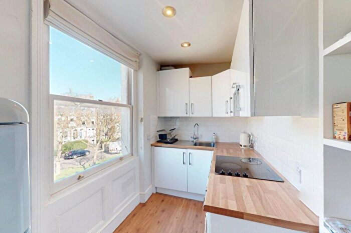 1 Bedroom Flat For Sale In Petherton Road, London, N5