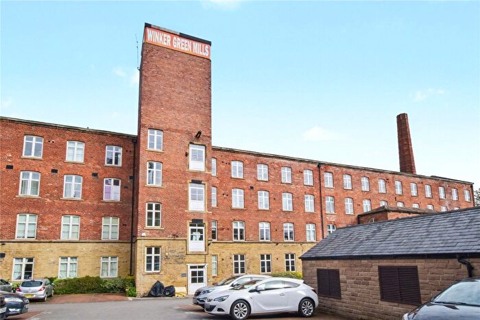 3 Bedroom Flat For Sale In Winker Green Lodge, Eyres Mill Side, Armley, Leeds, LS12