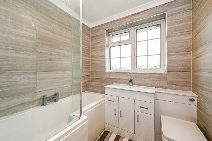 3 Bedroom End Of Terrace House For Sale In Haywards Close, Felpham, Bognor Regis, West Sussex, PO22