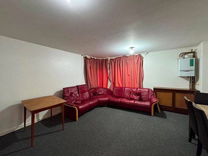 2 Bedroom Flat To Rent In Sudbury Avenue, Wembley, HA0