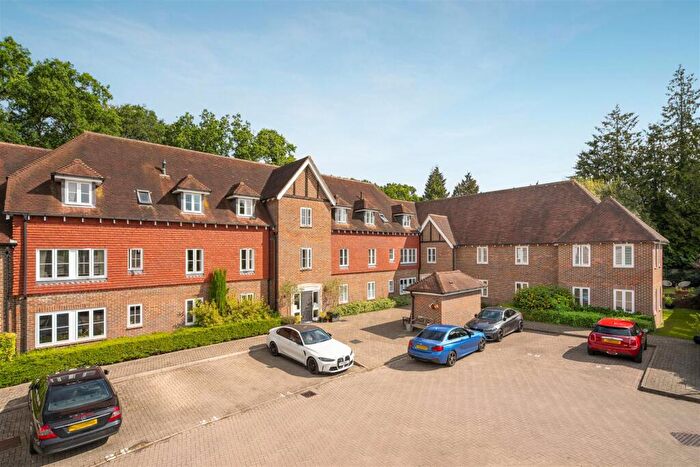 2 Bedroom Apartment To Rent In Highgrove Avenue, Ascot, SL5