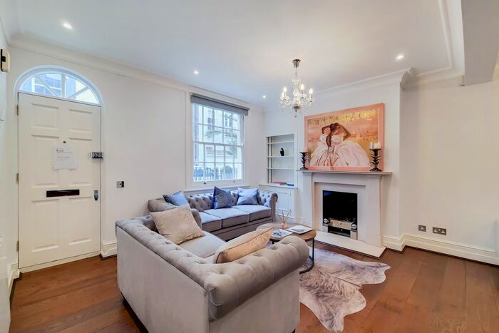 3 Bedroom Semi-Detached House To Rent In Montpelier Walk, London, SW7