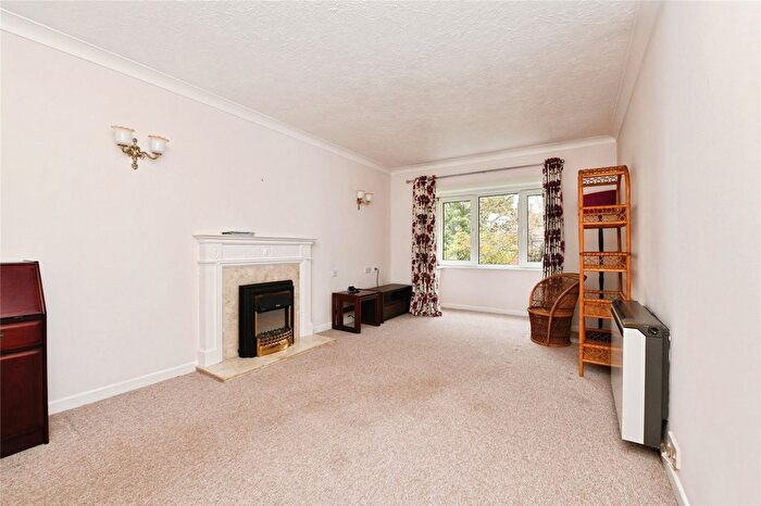 1 Bedroom Flat For Sale In Foster Court, Witham, CM8