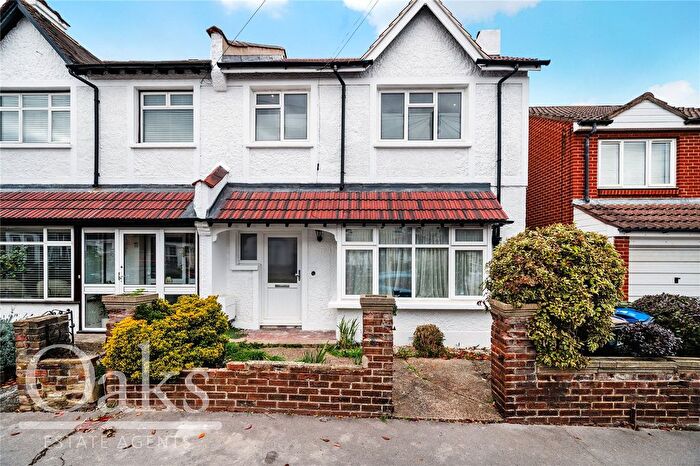 2 Bedroom Flat For Sale In Woodside Road, South Norwood, SE25