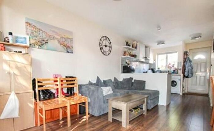 3 Bedroom Terraced House To Rent In Englefield Green, Egham, TW20