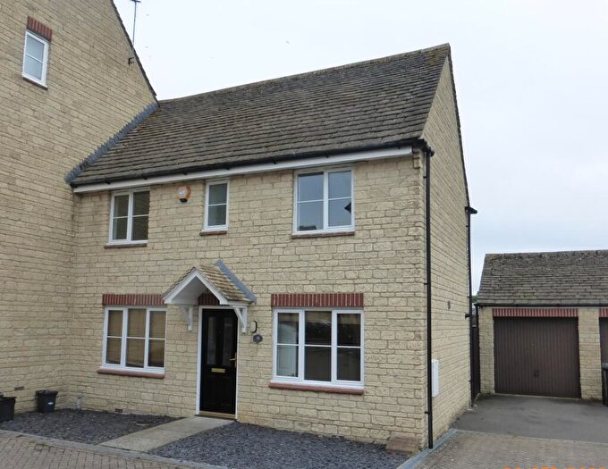 3 Bedroom House To Rent In Compton Way, Witney, Oxfordshire, OX28