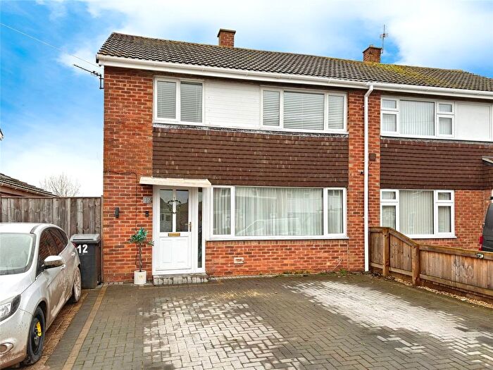 3 Bedroom Semi-Detached House For Sale In Hawkeridge Park, Westbury, BA13