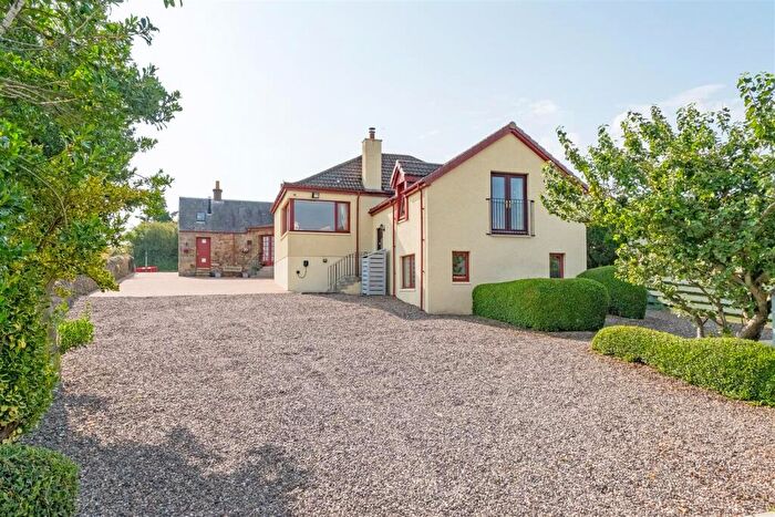 5 Bedroom End Of Terrace House For Sale In Main Street, Dairsie, KY15