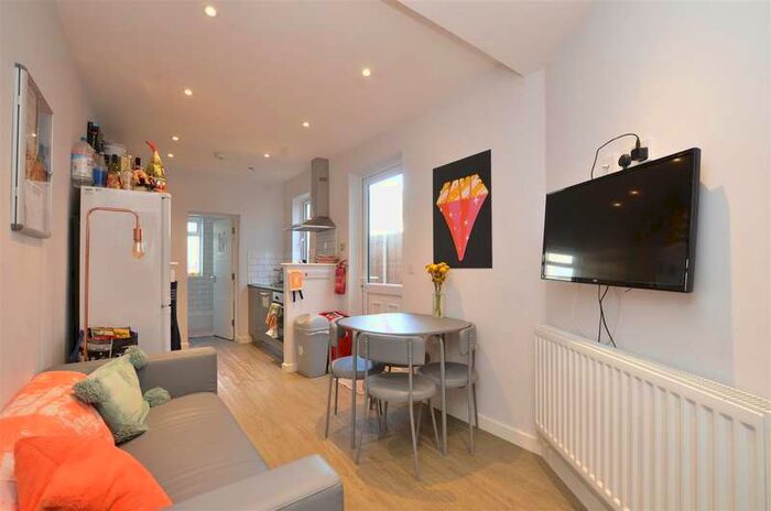 5 Bedroom House To Rent In Neville Street, Norwich, NR2